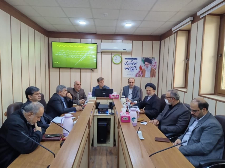 جلسه شورای هماهنگی مدیران اداره کل دامپزشکی استان قم با حضور مسئولین سازمان دامپزشکی کشور 