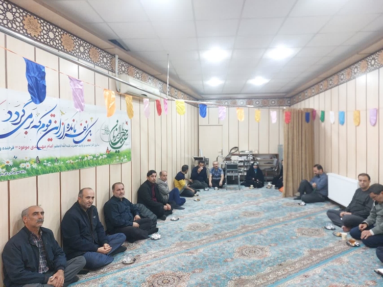 برگــزاری مراسم جشـن میلاد حجت ابـن الحسـن حضـرت صـاحـب الـزمـان عجل الله تعالی فـرجه الشریف و بزرگداشت دهه فجر انقلاب در اداره کل دامپـزشکی استـان قــم